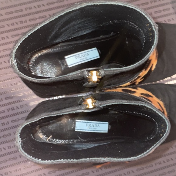 Black Prada ankle boots with leopard print fur - Picture 4 of 5